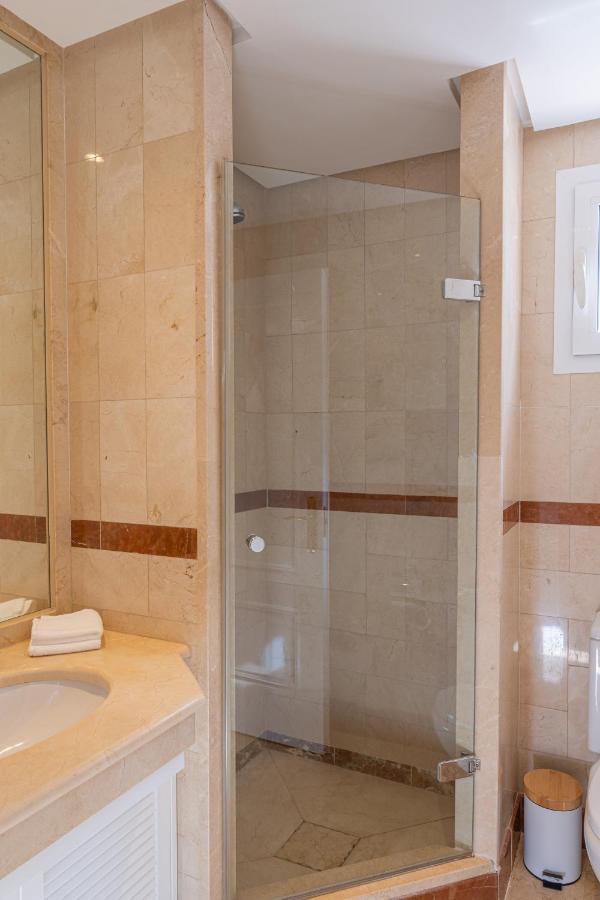 شقة Luxurious Penthouse In Ventura Del Mar Puerto Banus ماربيا المظهر الخارجي الصورة
